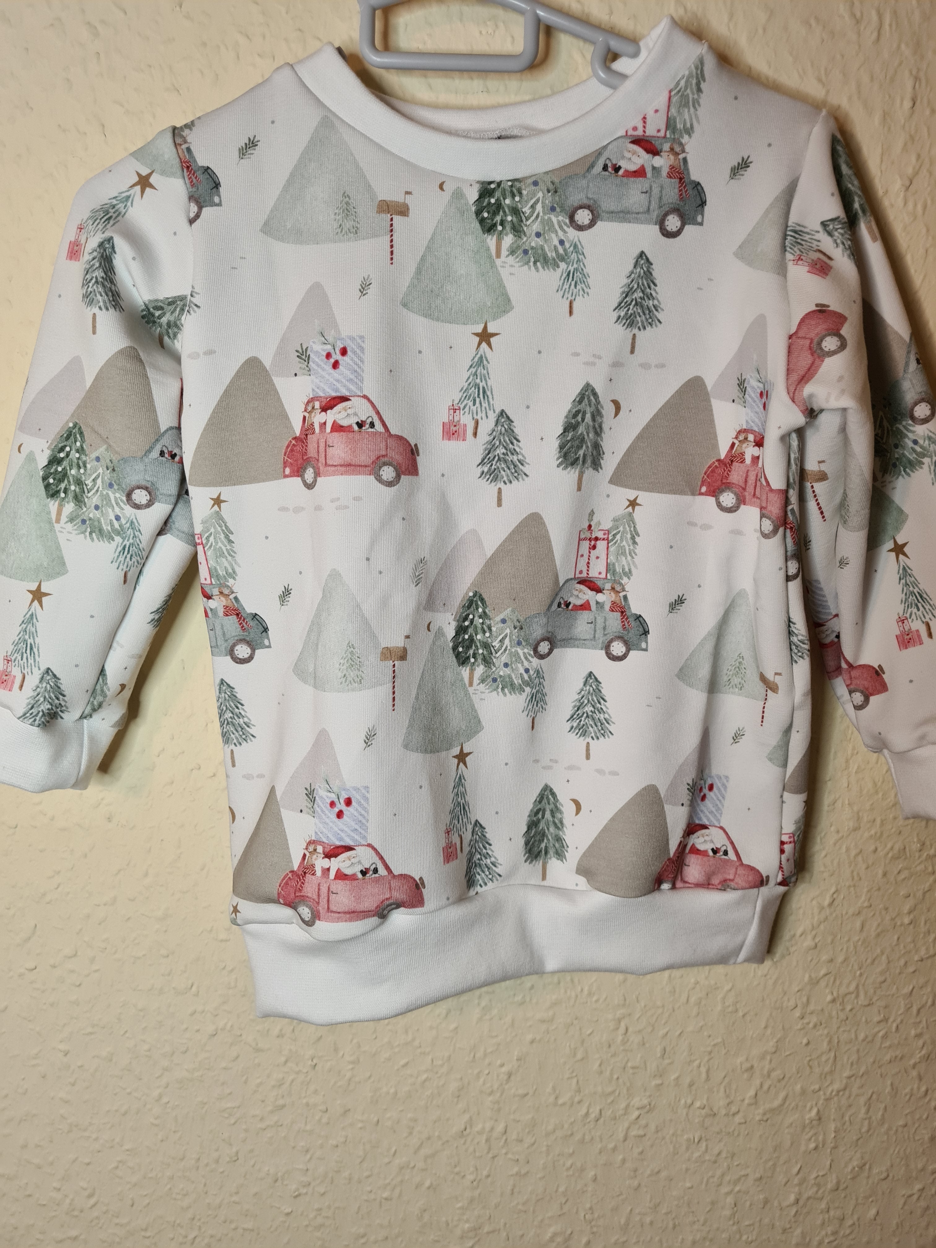 Oversize Pullover "Weihnachtsauto"