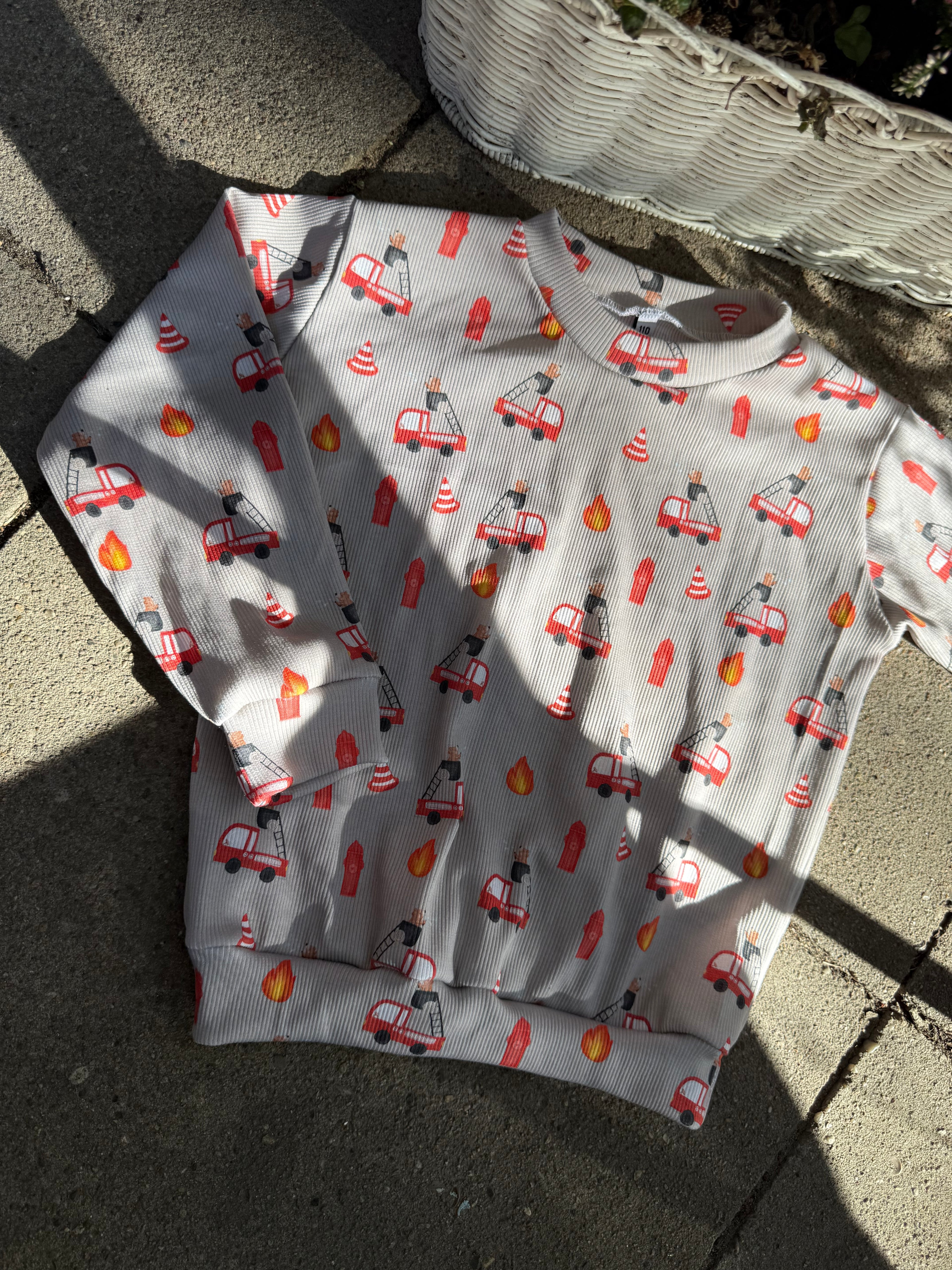 Oversize Pullover Feuerwehr