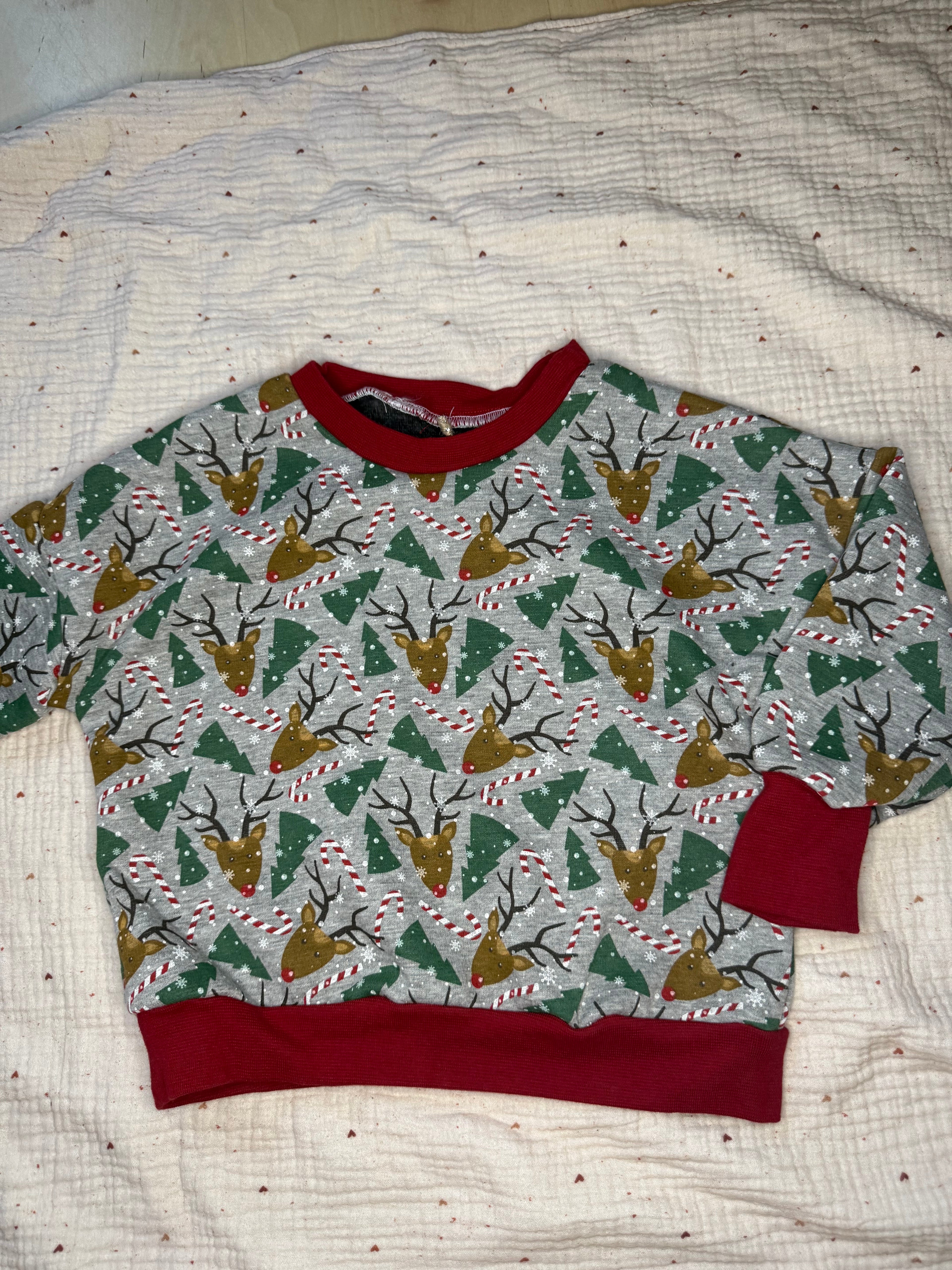 Oversize Pullover Renntier