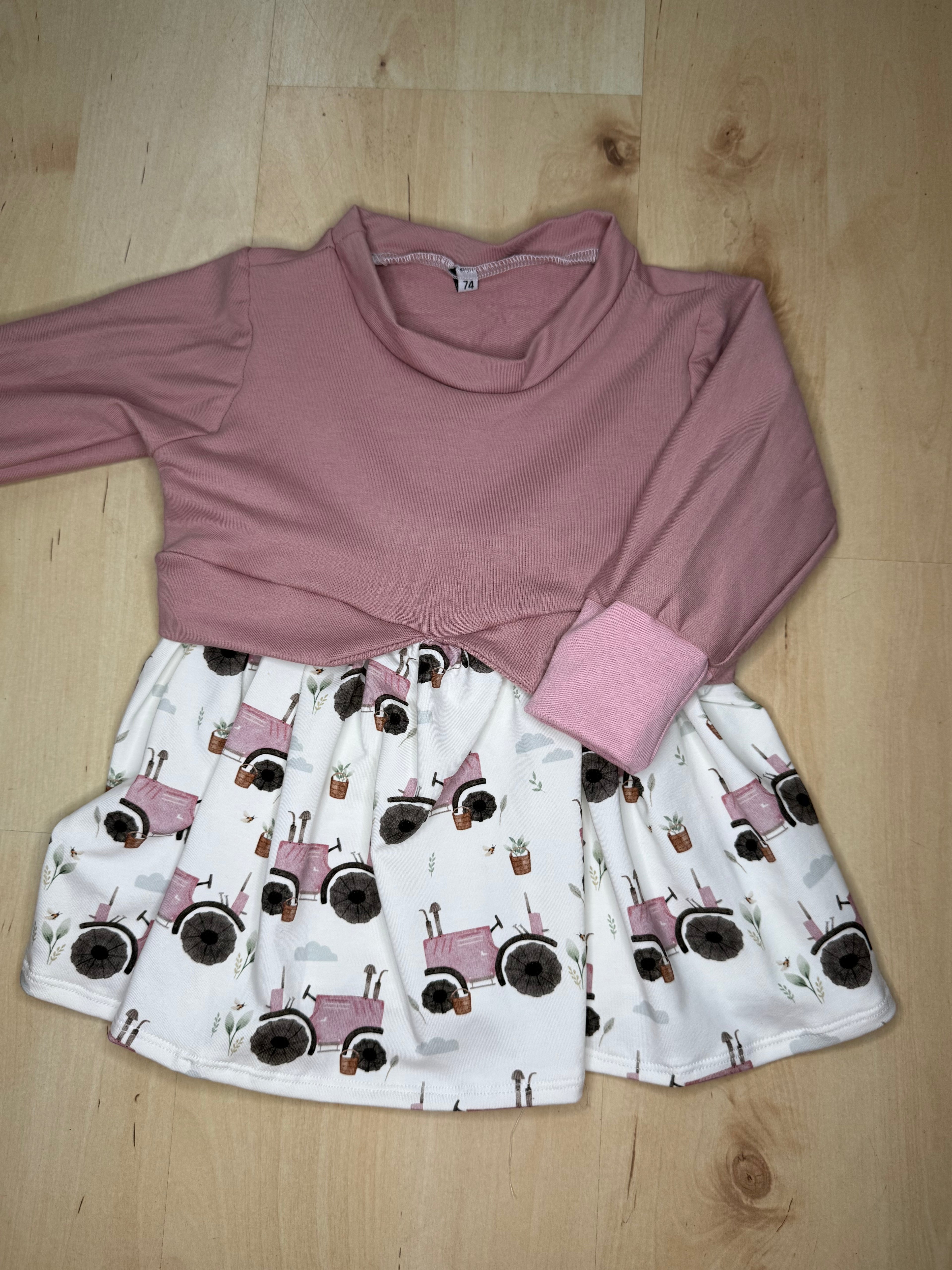 Girly Sweater Traktor