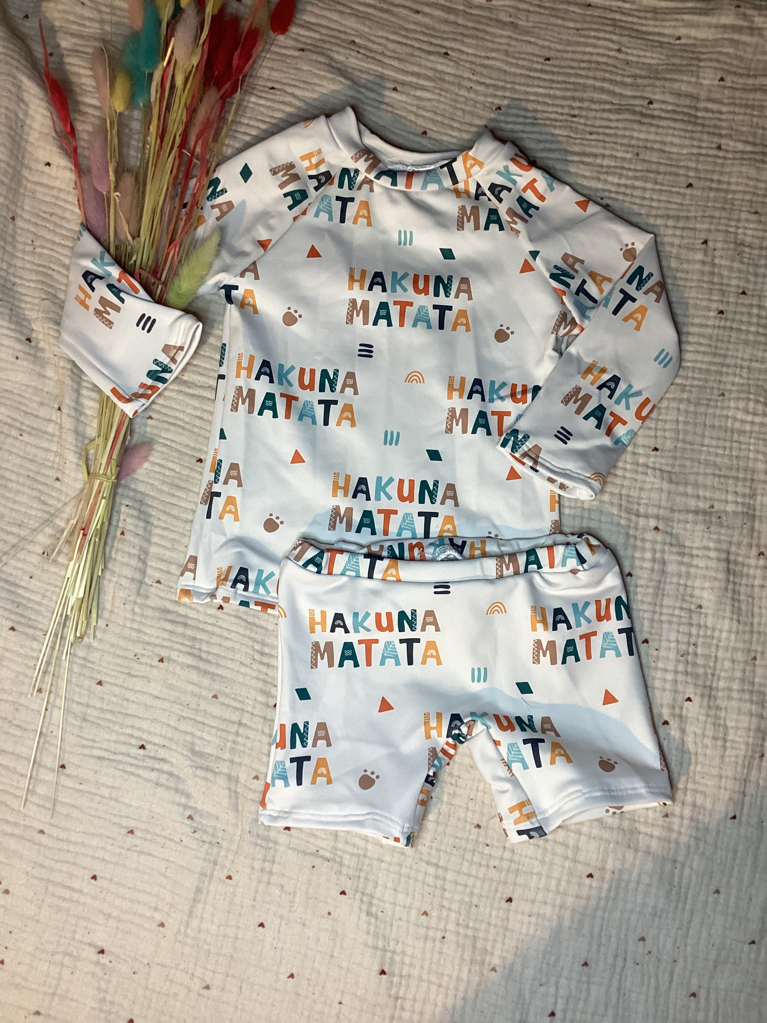 Ensemble anti-UV Hakuna Matata