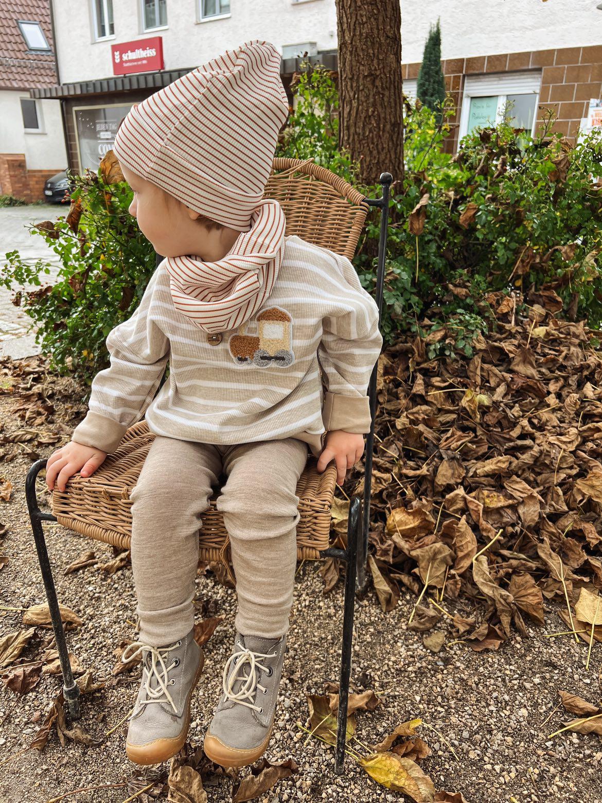 Oversize Pullover Eisenbahn