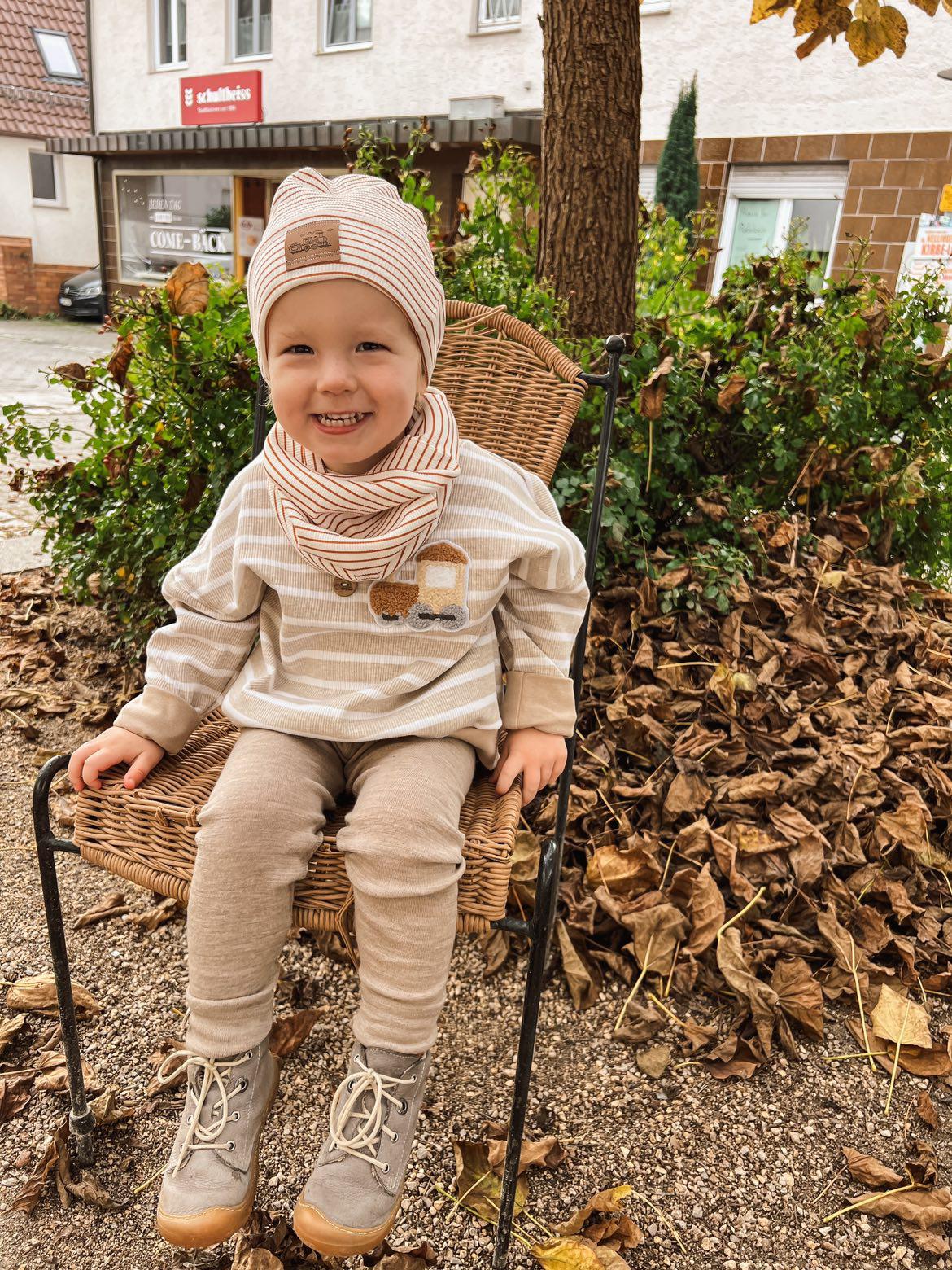 Oversize Pullover Eisenbahn