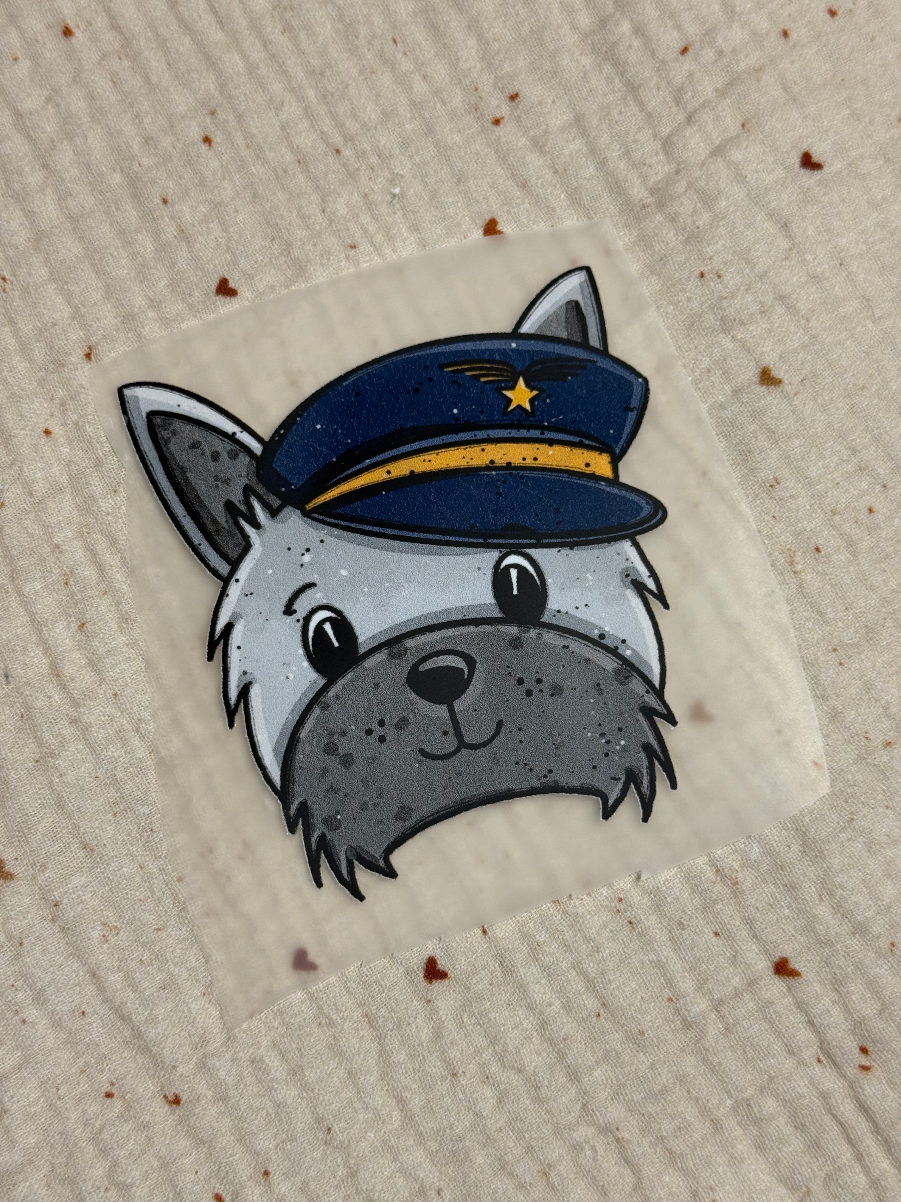 Bügelbild &quot;Hund mit Mütze&quot;