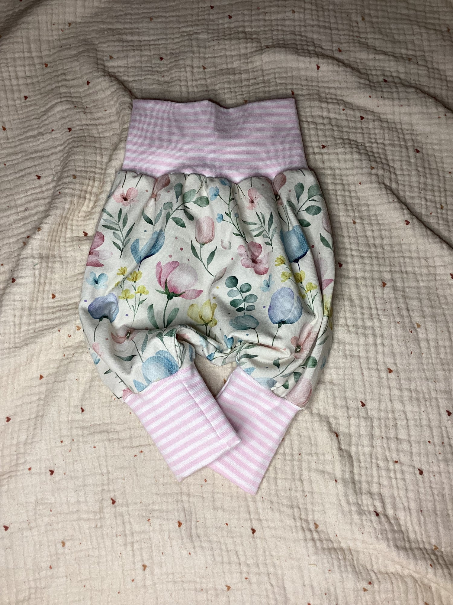 Pumphose Blumen rosa