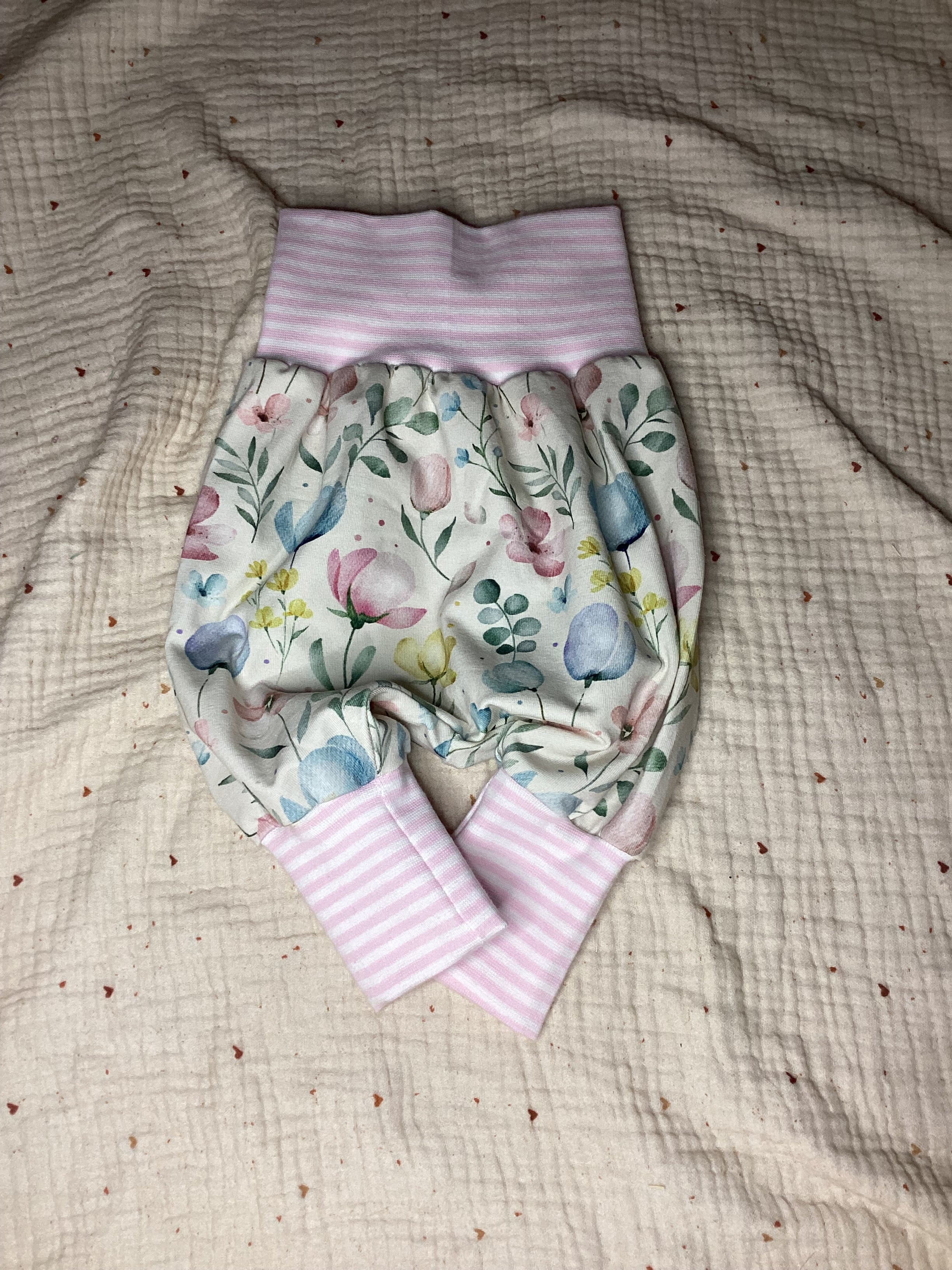 Pumphose Blumen rosa