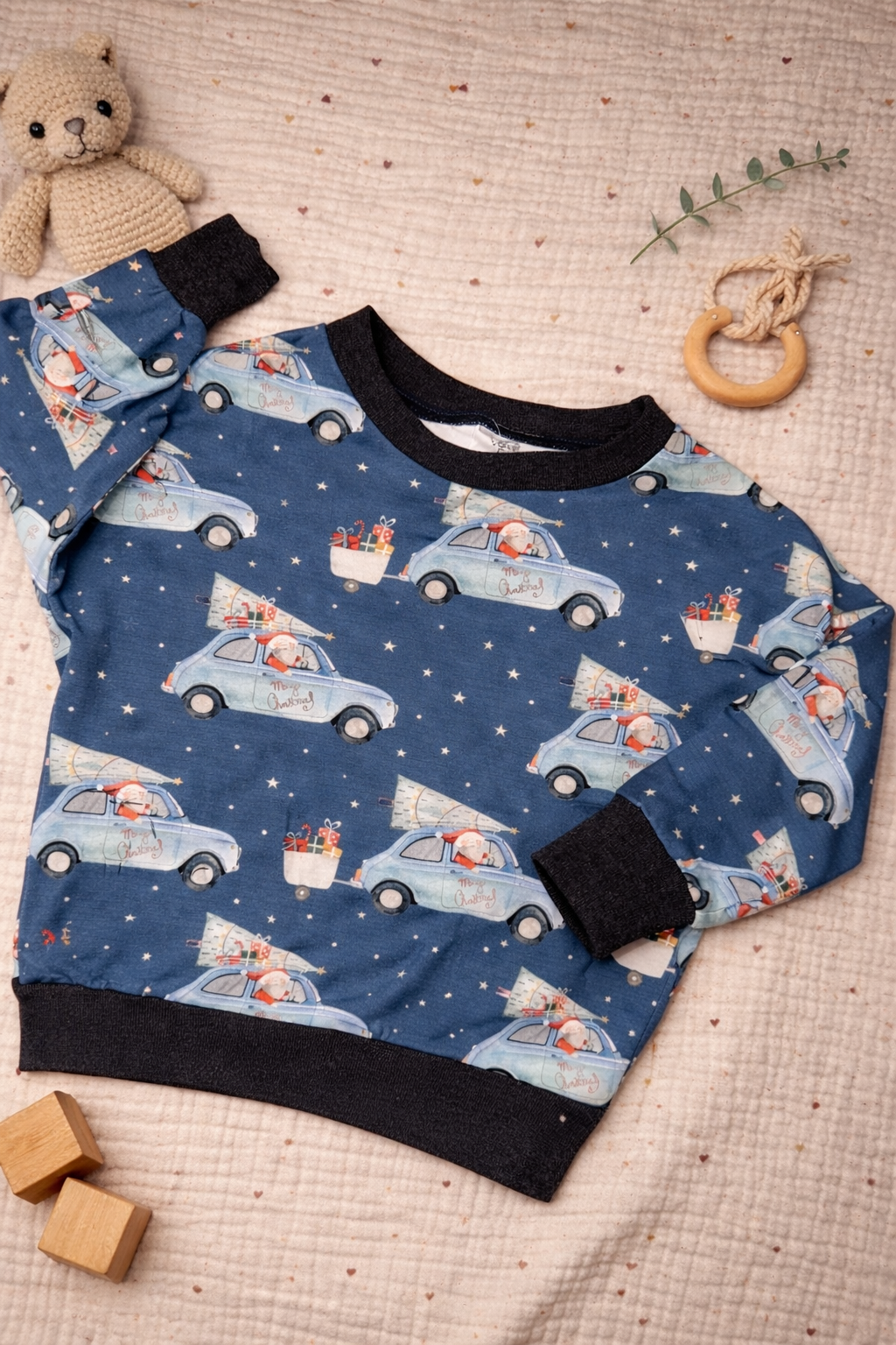 Pull oversize voiture de Noël