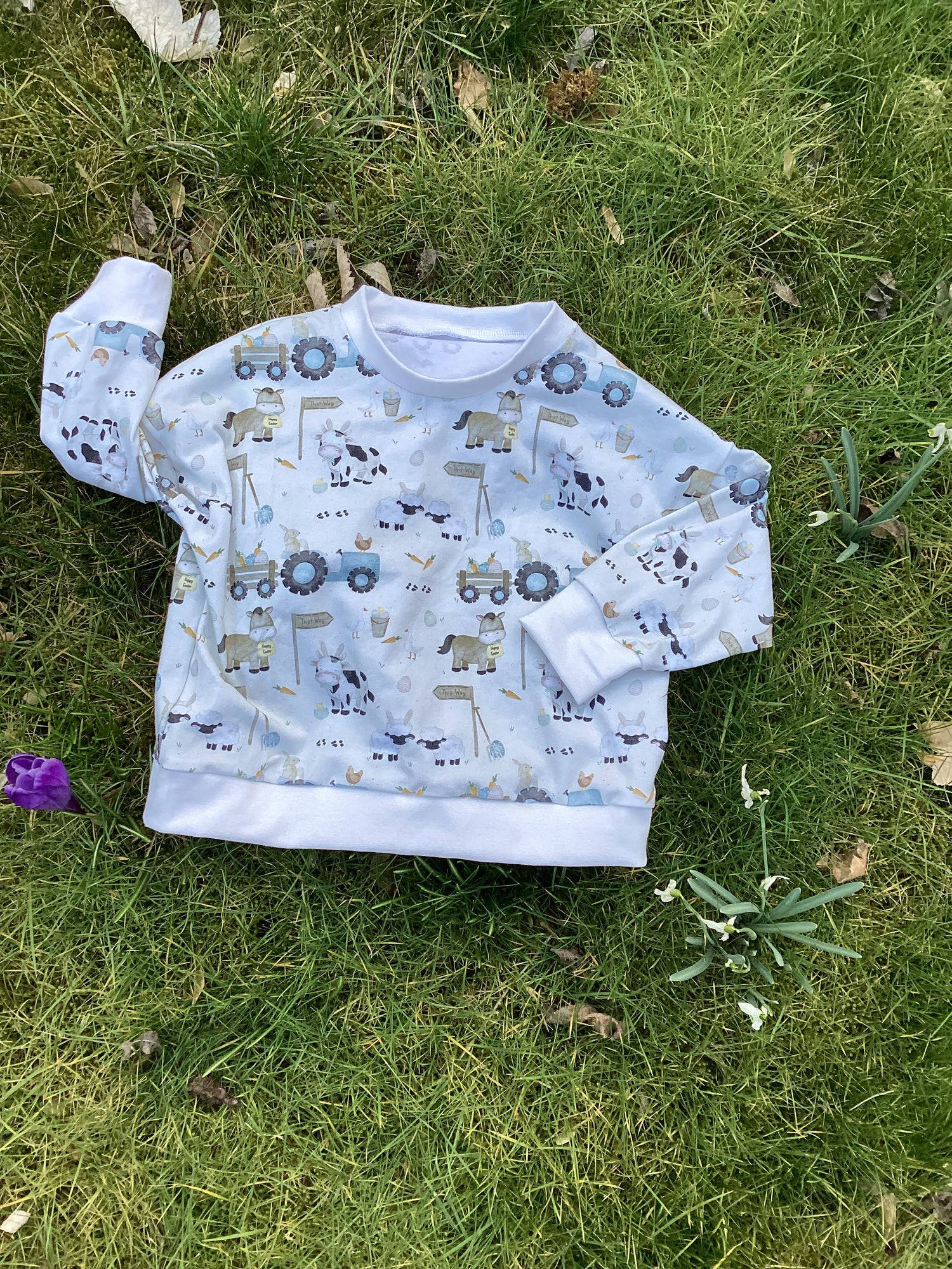 "Oversize Sweater Ostern