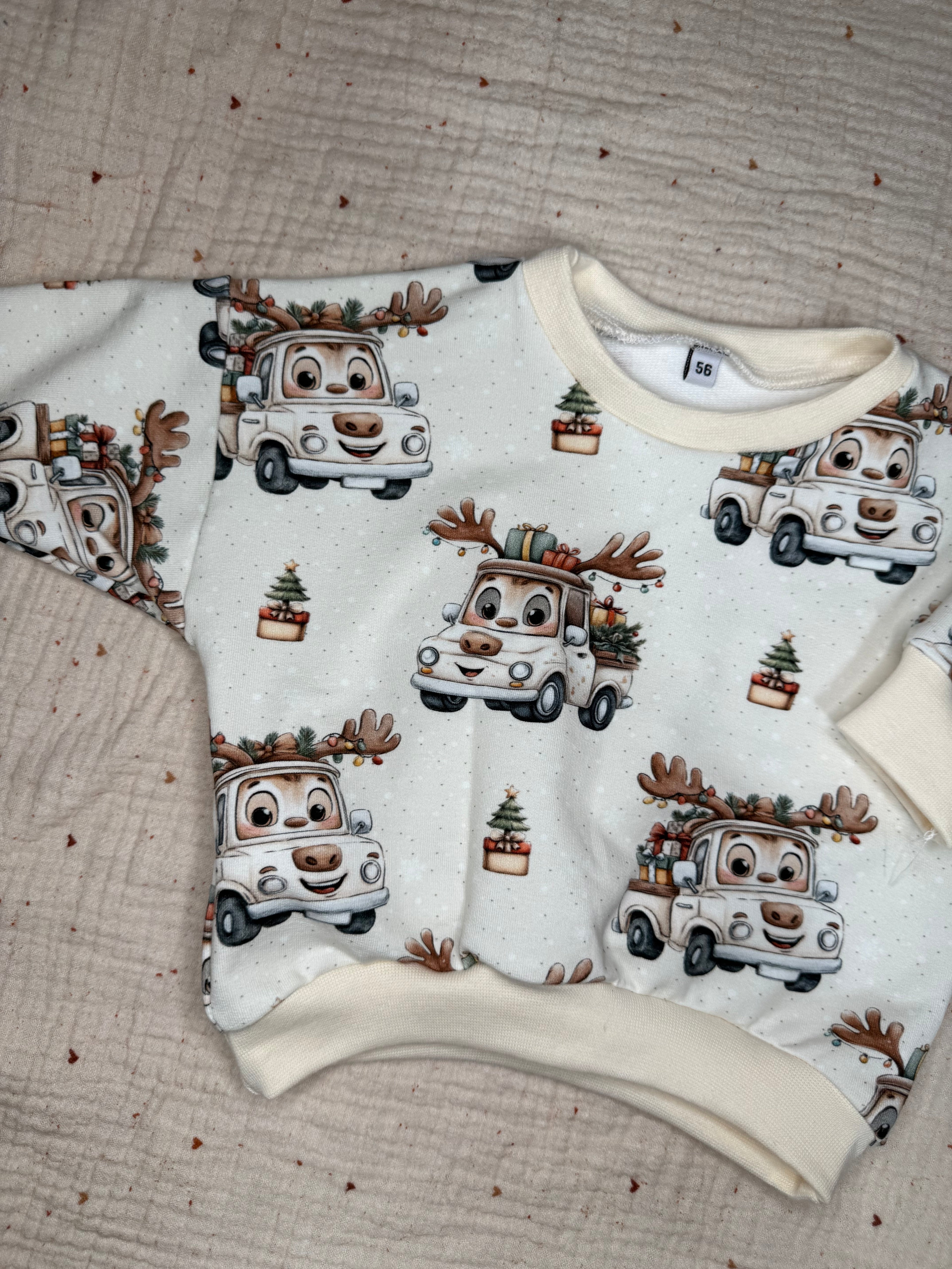 Oversize Sweater Rentierauto