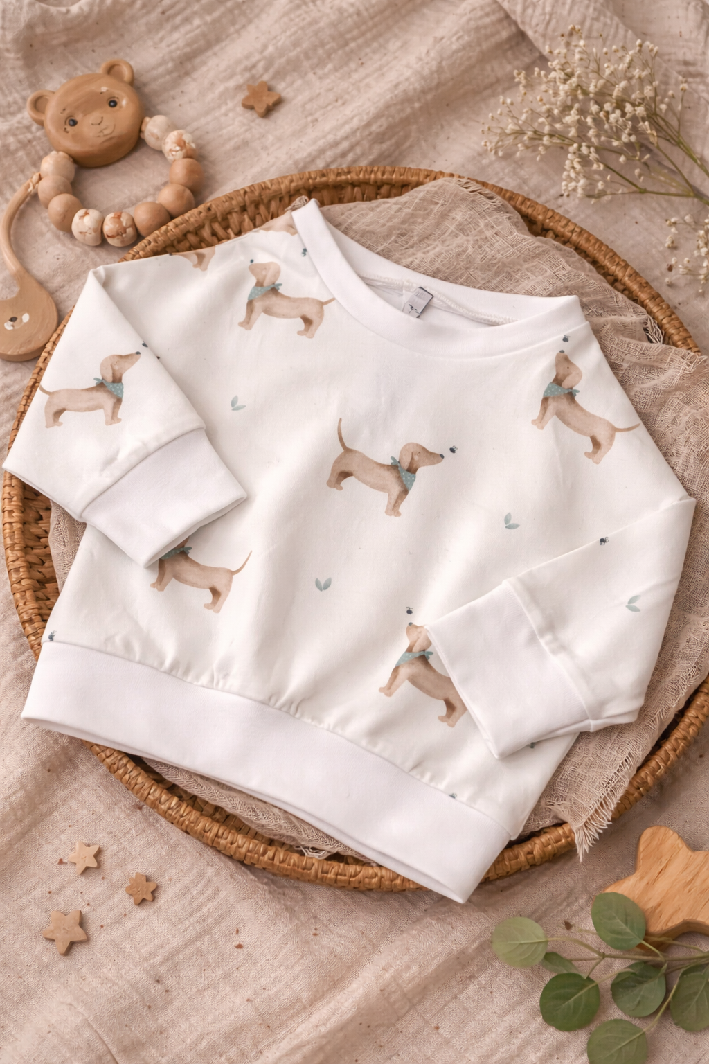 Oversize Pullover "Hund mit Biene"