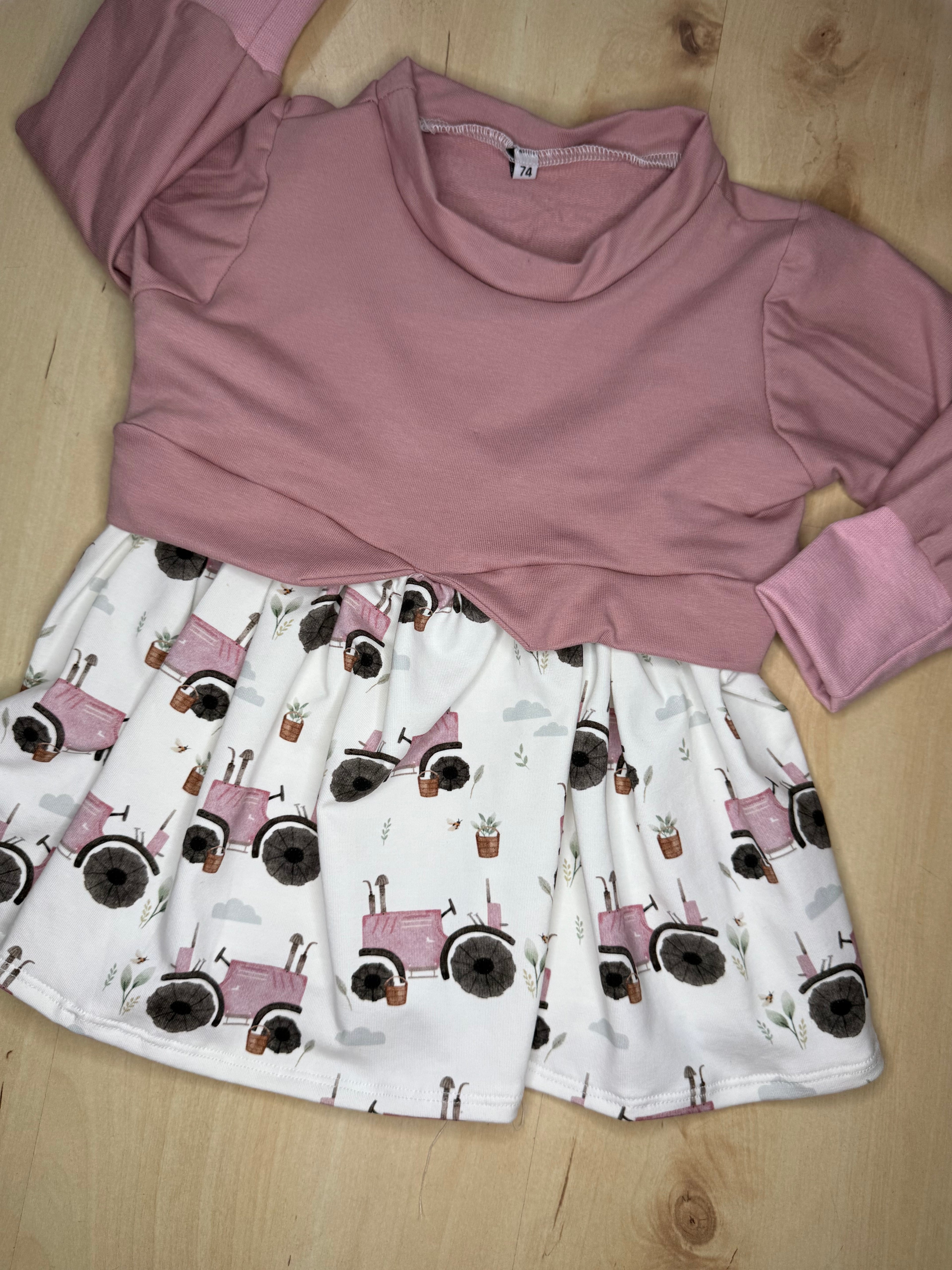 Girly Sweater Traktor