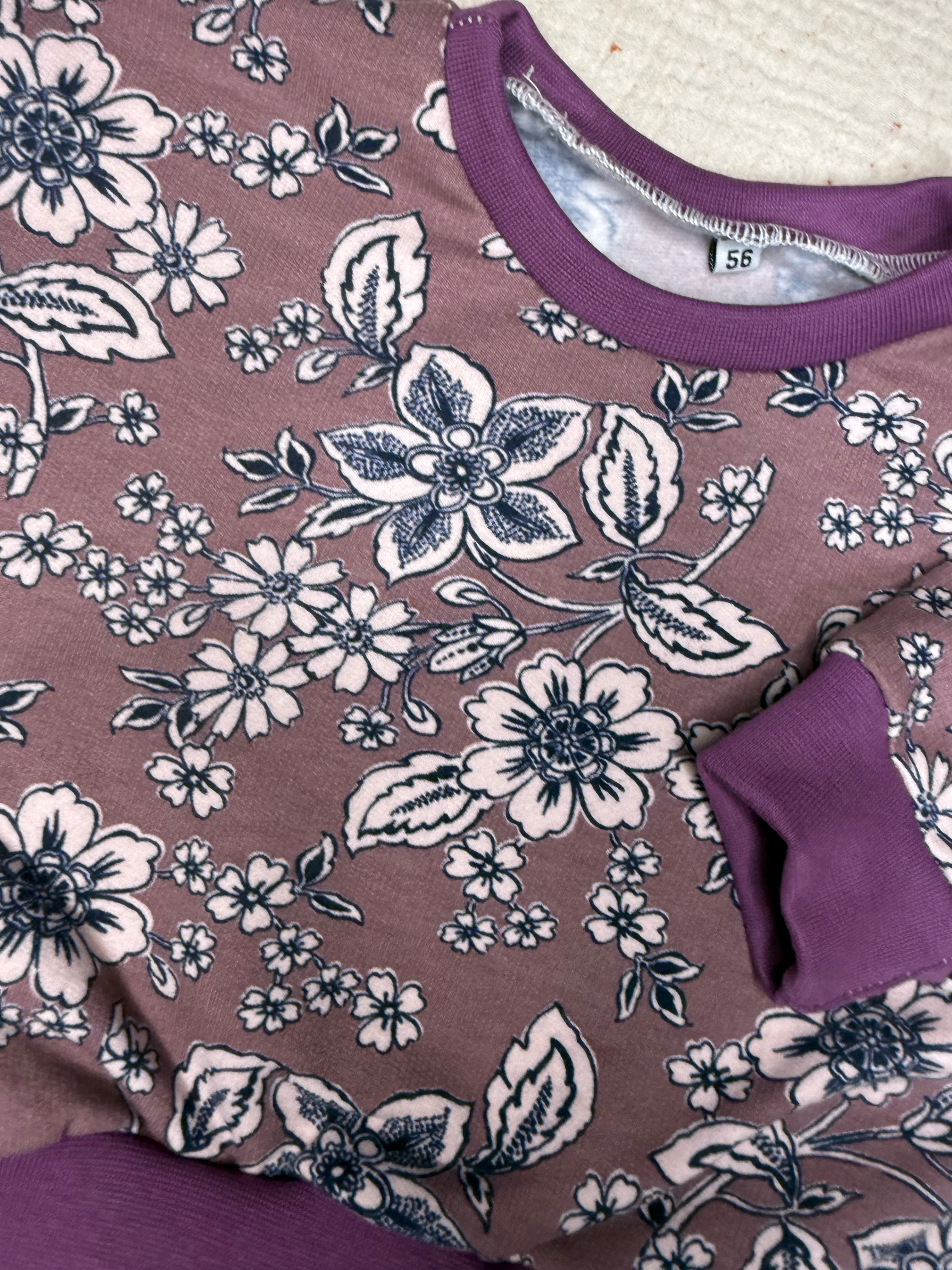 Oversize Sweater Vintage Flower