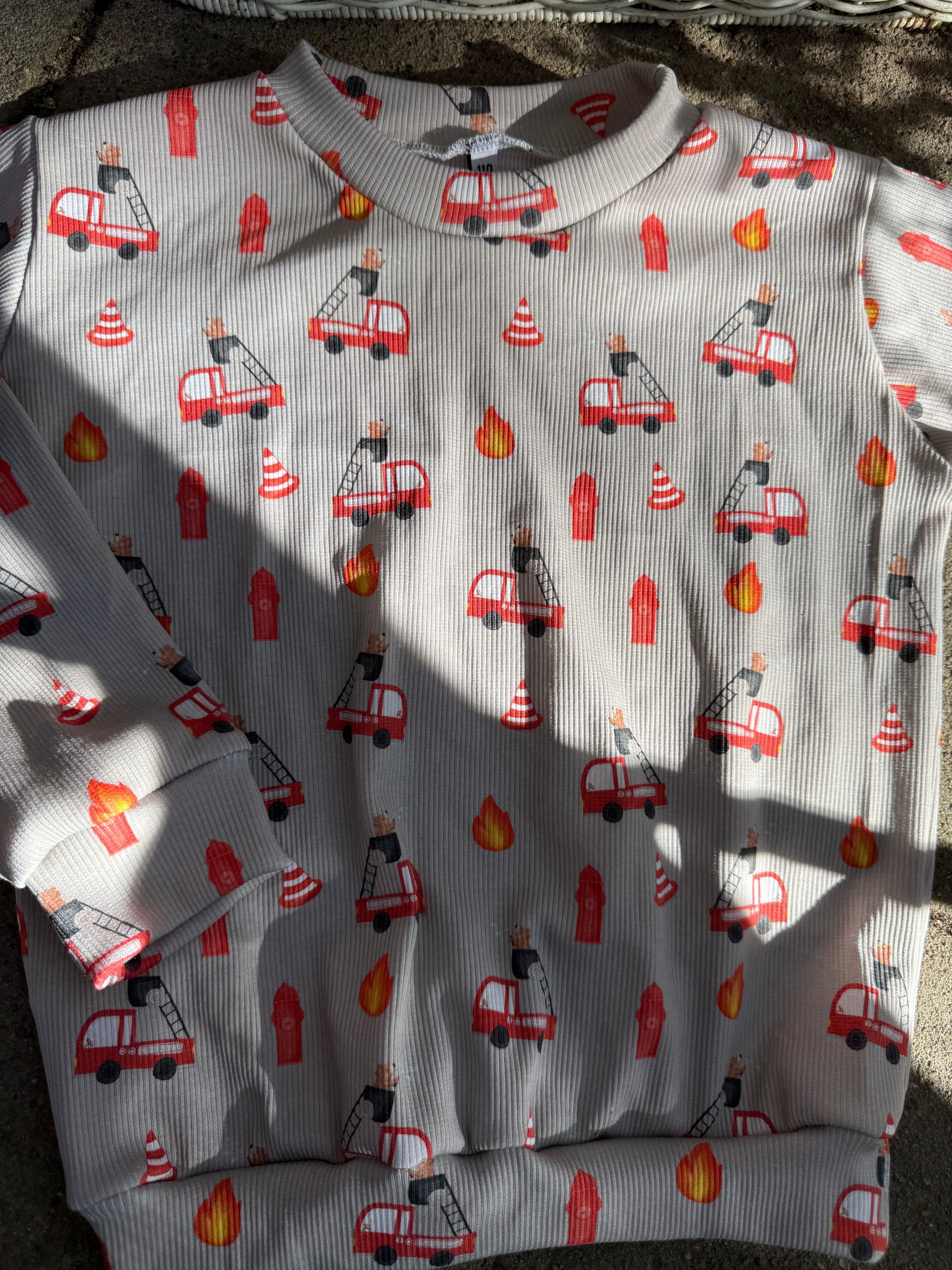 Oversize Pullover Feuerwehr