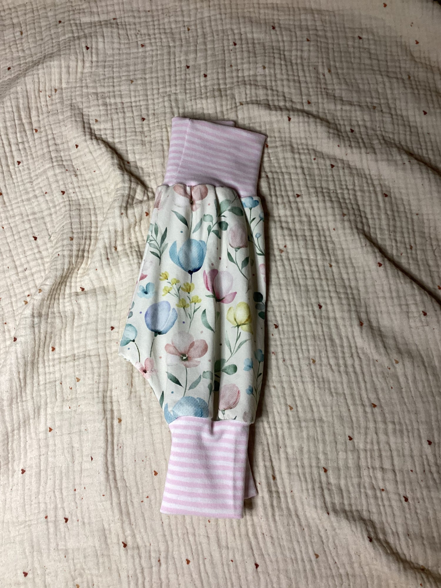 Pumphose Blumen rosa