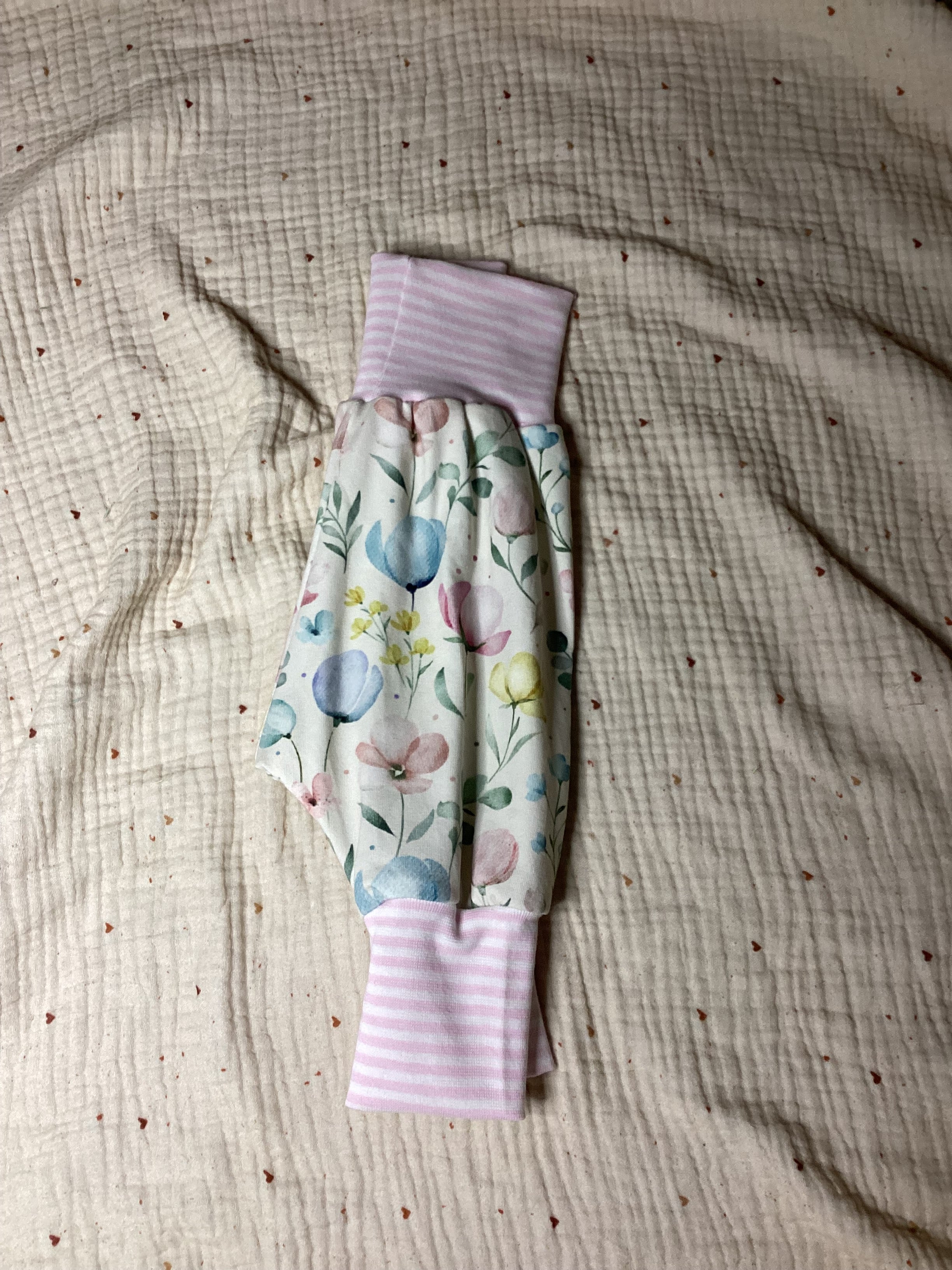 Pumphose Blumen rosa