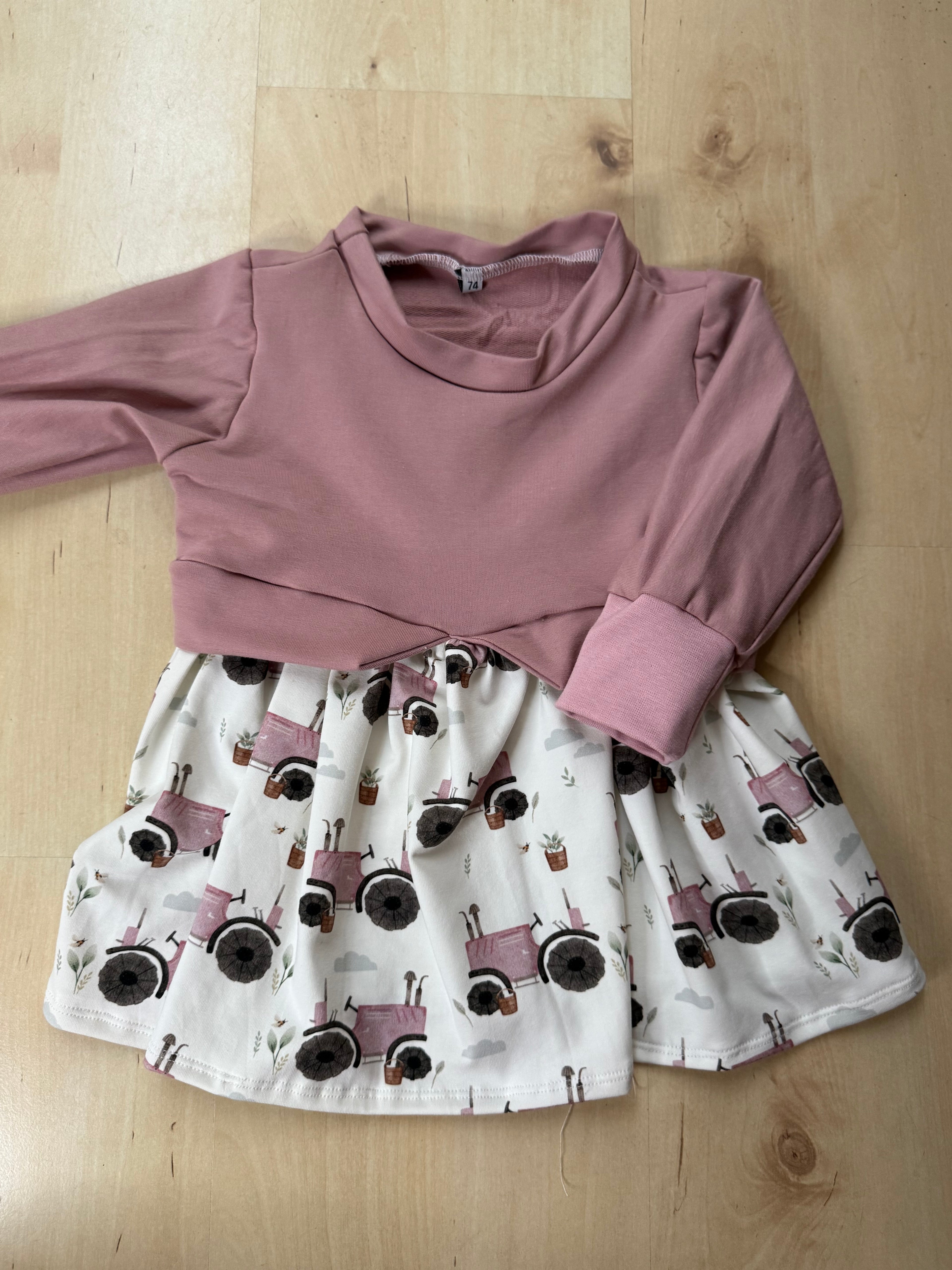 Girly Sweater Traktor