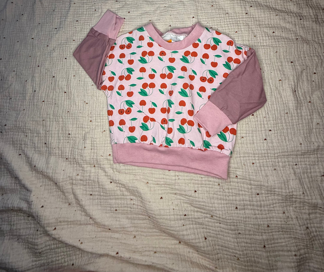 Oversize Pullover Kirschen