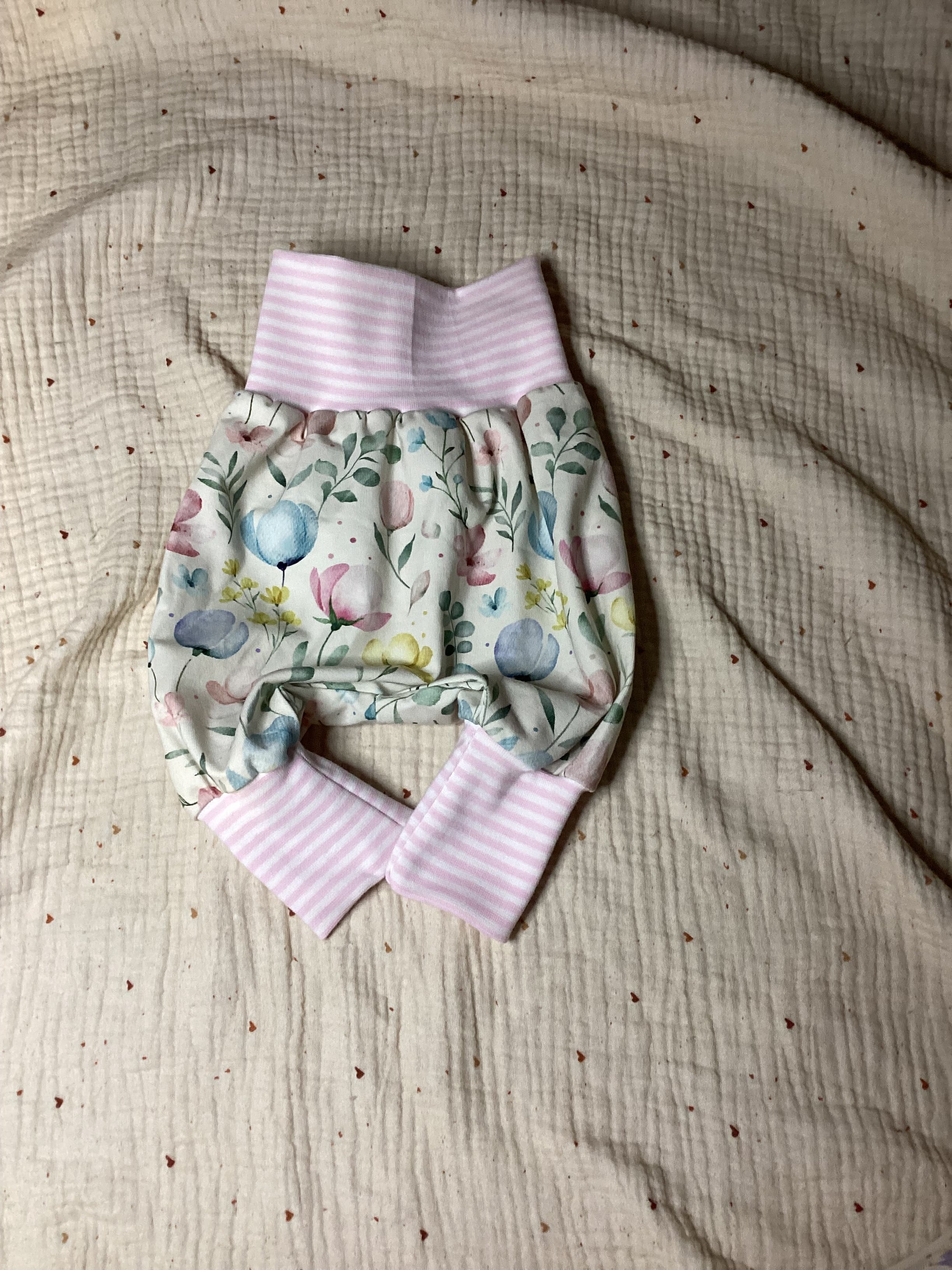 Pumphose Blumen rosa