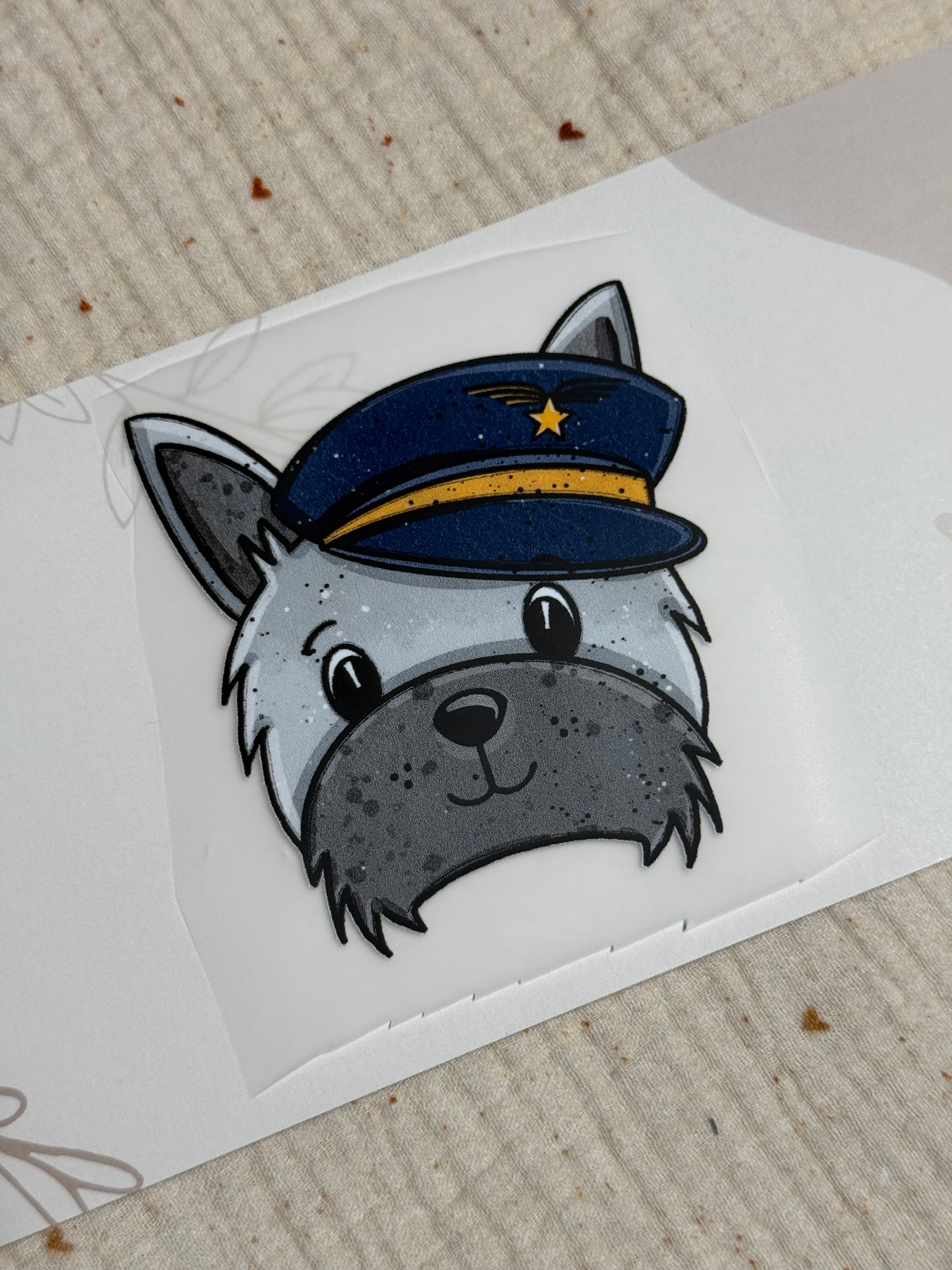 Bügelbild &quot;Hund mit Mütze&quot;