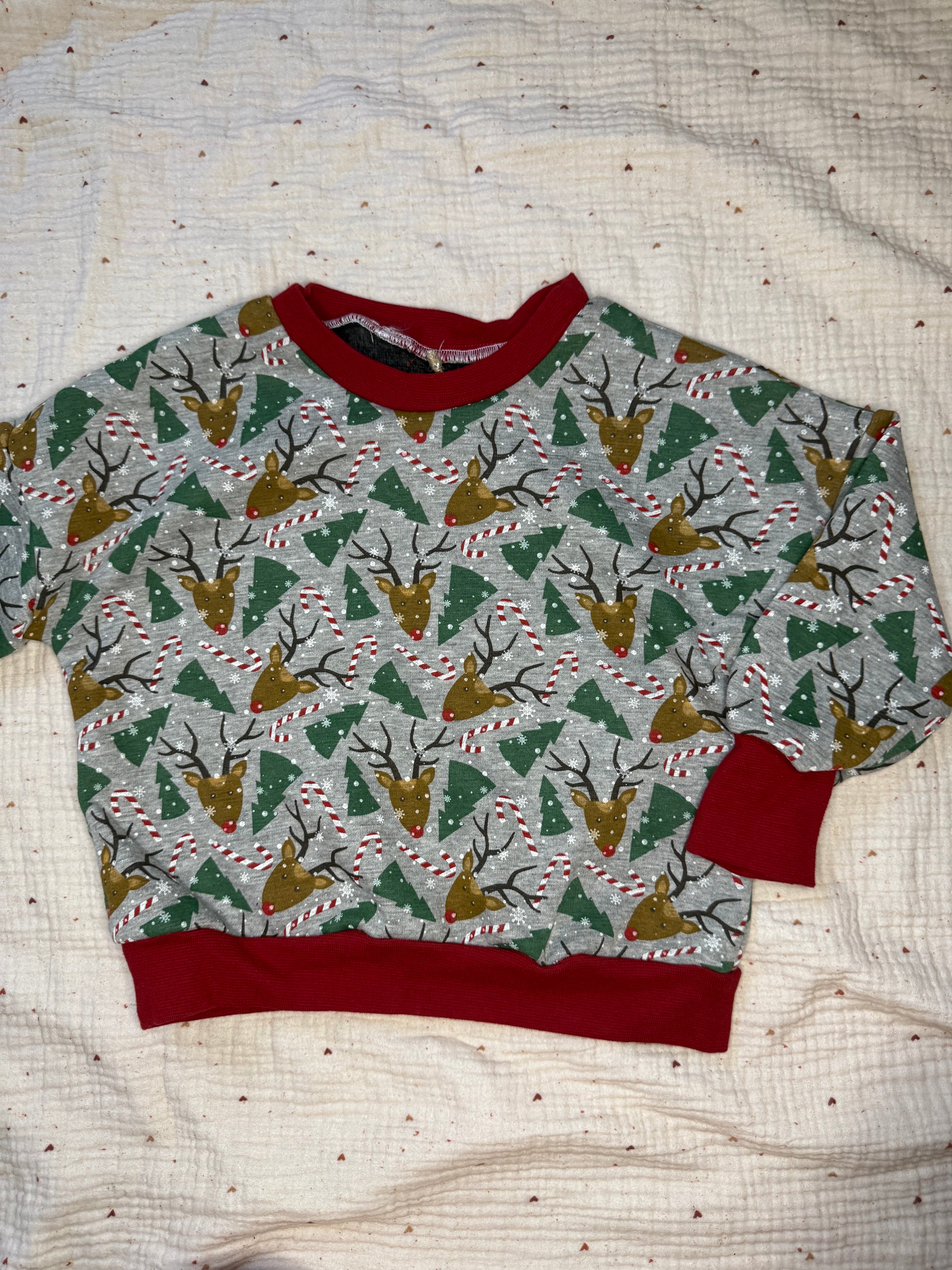 Oversize Pullover Renntier