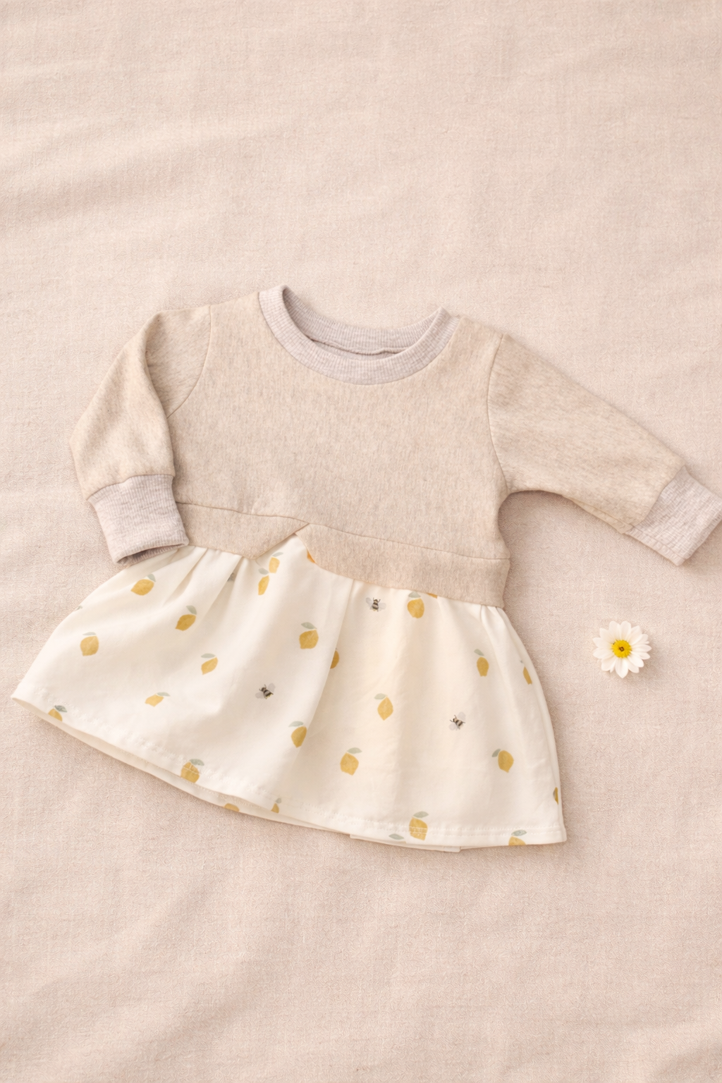 Girly Sweater Zitronen