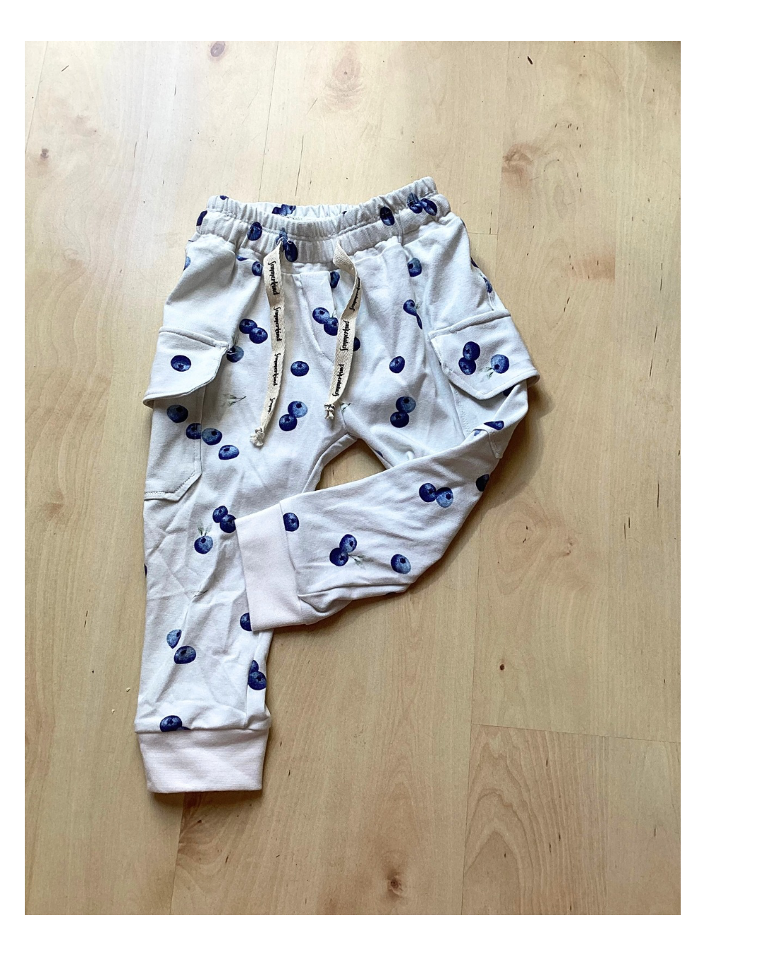 Baggy Blaubeer mit Kordel SOMMERKIND