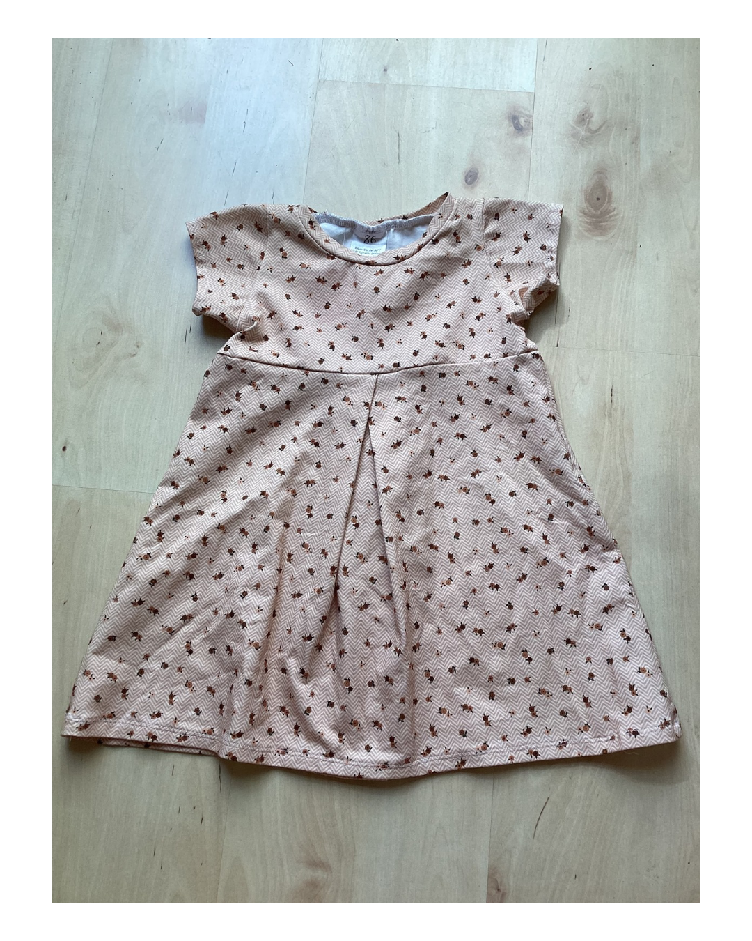 Kleid peach Blumen