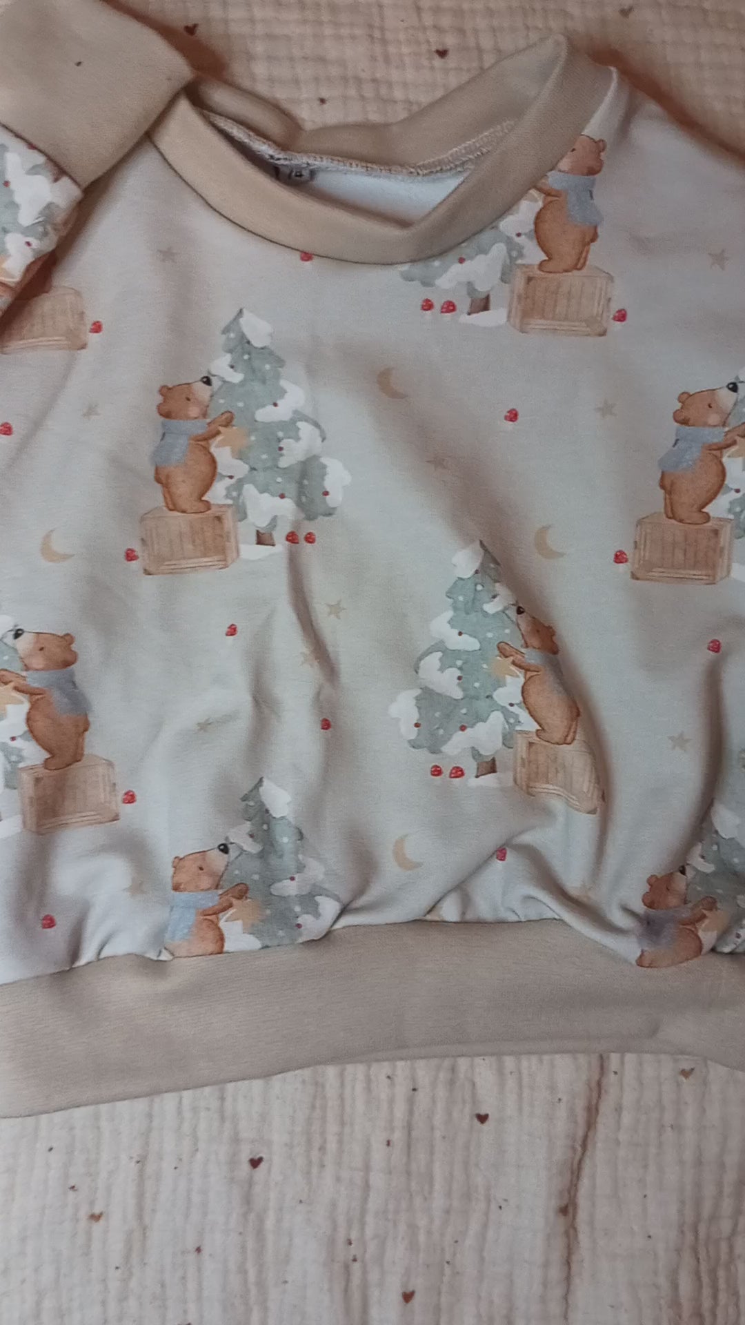 Oversize Pullover &quot;Bär schmückt Tannebaum&quot;