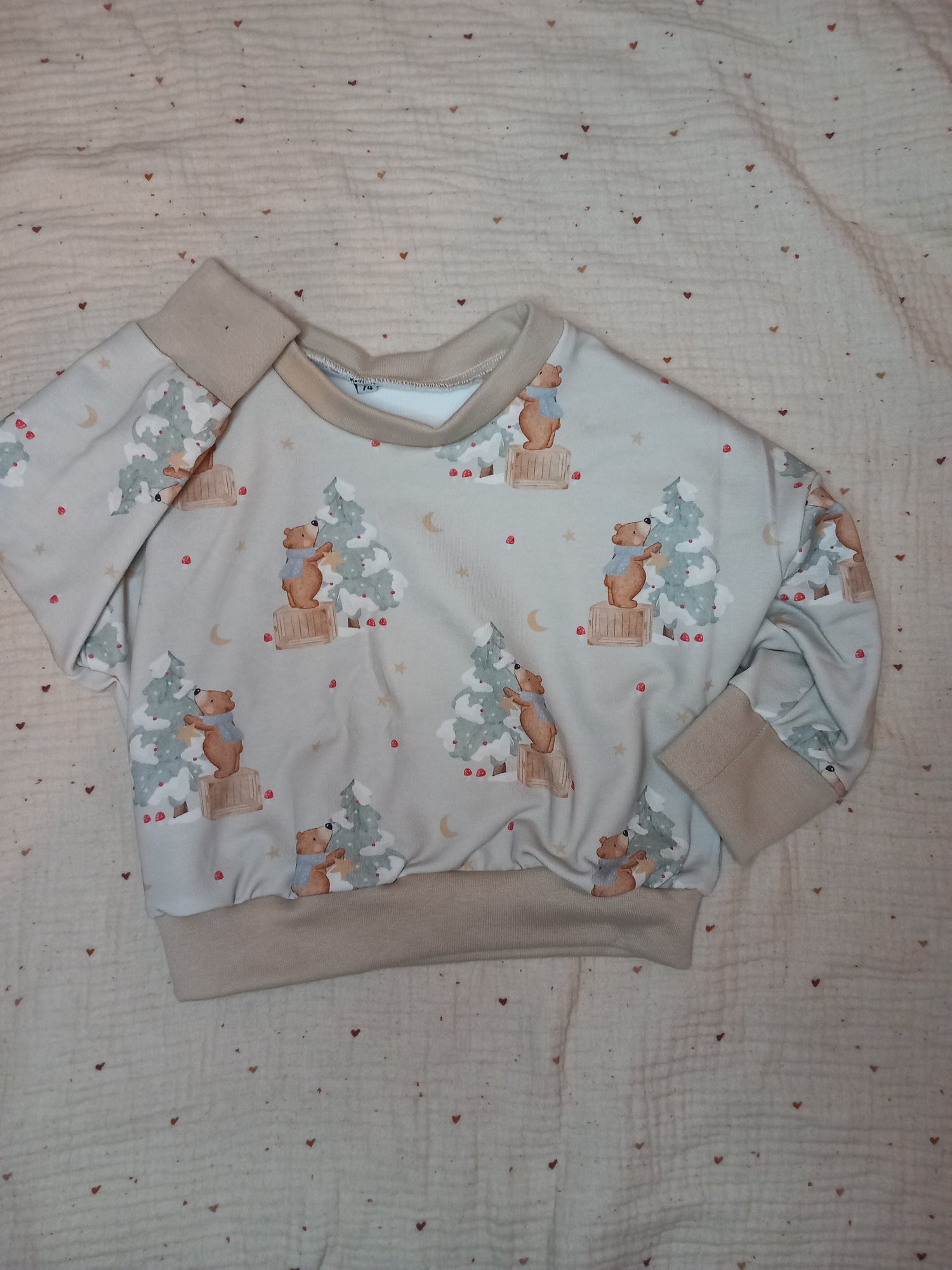 Oversize Pullover &quot;Bär schmückt Tannebaum&quot;